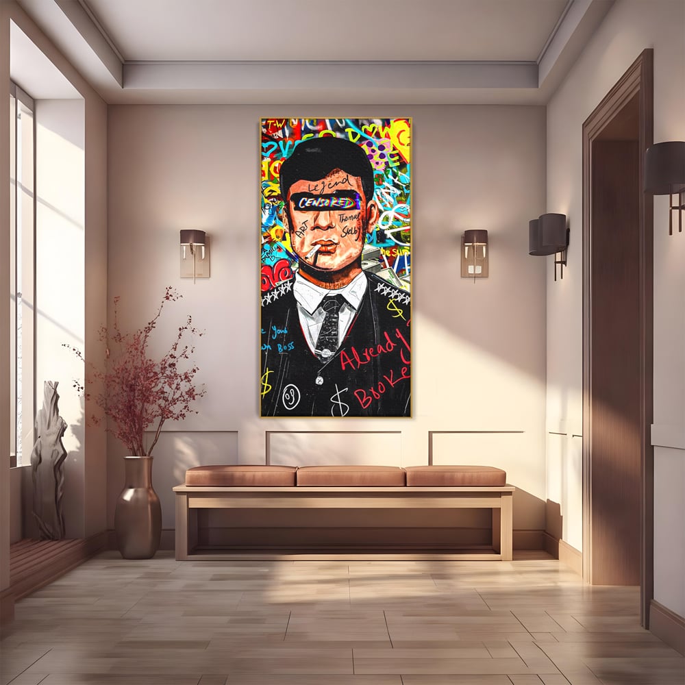 Tablou canvas cu tablou canvas cu personaj tip tommy shelby, in rama de aluminiu auriu